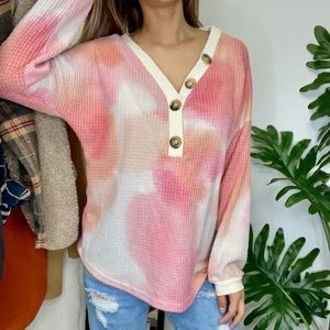 Small long sleeve button pink/white tie dye washed sweater